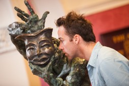 Jonjo unveiling the Mercutio Statue at Newcastle Theatre Royal - 9